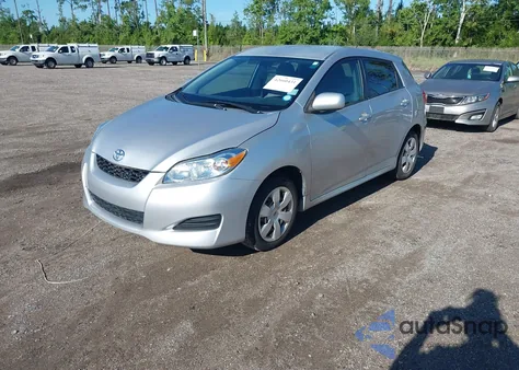 2009 Toyota Corolla Matrix z USA, uszkodzony, nr VIN 2T1KU40E89C079579
